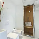 Navona بيت ضيافة 3*