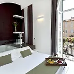Navona 3* روما