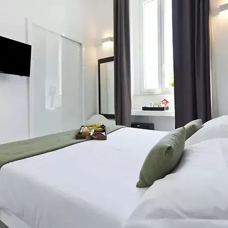 Affittacamere Navona 3*