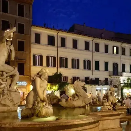 Navona 3*