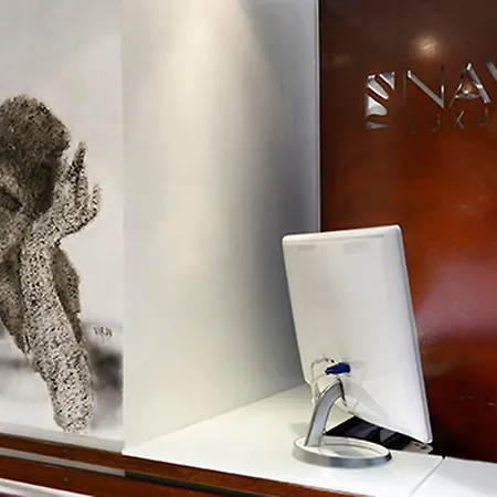 Navona 3*